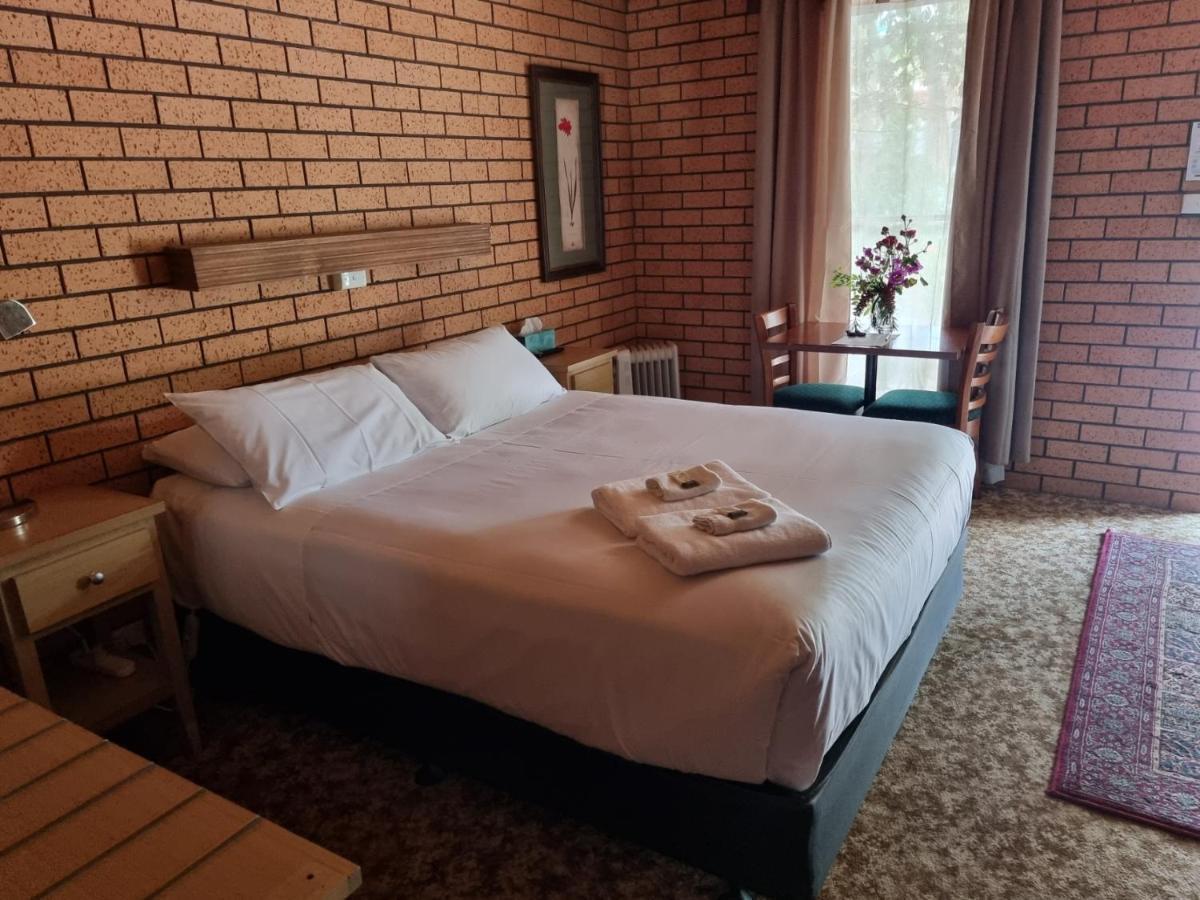 Saint Arnaud La Cochon Rose Motel מראה חיצוני תמונה