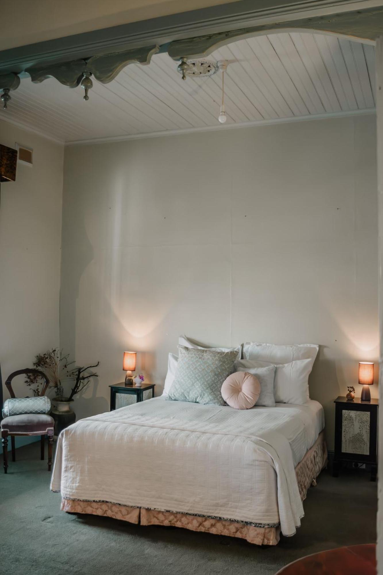 Saint Arnaud La Cochon Rose Motel מראה חיצוני תמונה